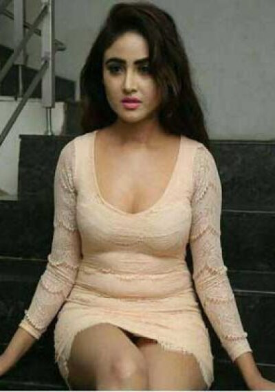Call Romiya hot and sexy escorts in Bhatinda