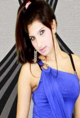 Chaitrali VIP Call Girls In Hadapsar
